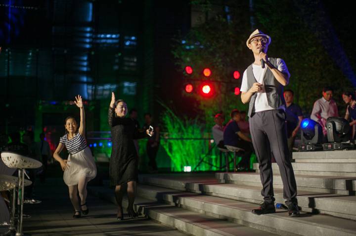 時(shí)光釀造的真實(shí)美感——楷林黑膠唱片庭院音樂分享會(huì)圓滿舉行