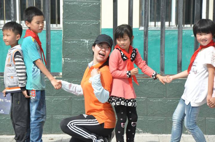 點(diǎn)燃楷林心燈 照亮蘭考童夢——楷林心燈公益行之蘭考站圓滿落幕 點(diǎn)燃楷林心燈 照亮蘭考童夢——楷林心燈公益行之蘭考站圓滿落幕