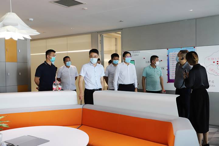 金沙集團(tuán)管理層一行走進(jìn)楷林考察交流 金沙集團(tuán)管理層一行走進(jìn)楷林考察交流