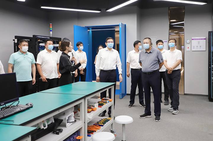 金沙集團(tuán)管理層一行走進(jìn)楷林考察交流 金沙集團(tuán)管理層一行走進(jìn)楷林考察交流